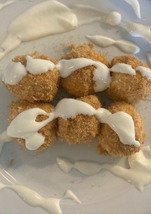 Túrógombóc vaníliás tejföllel recept fotója