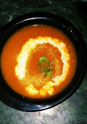 A picture of Tomato soup.