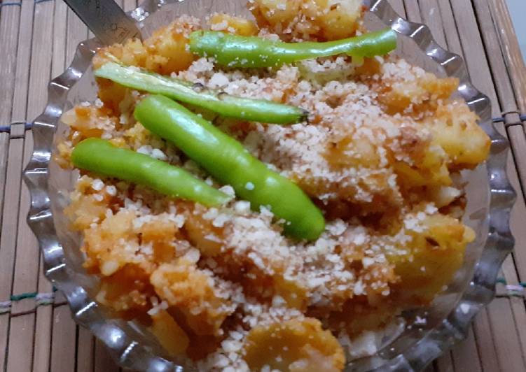 Recipe: Yummy Singdanawale aloo