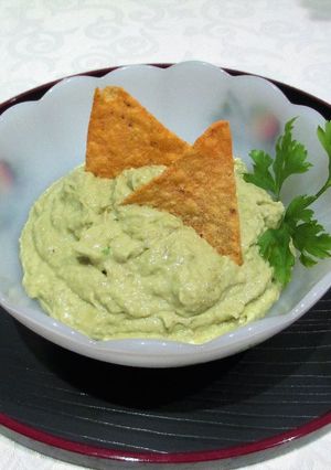 Foto principal de Paté de aguacate, nueces y olivas verdes - veggie