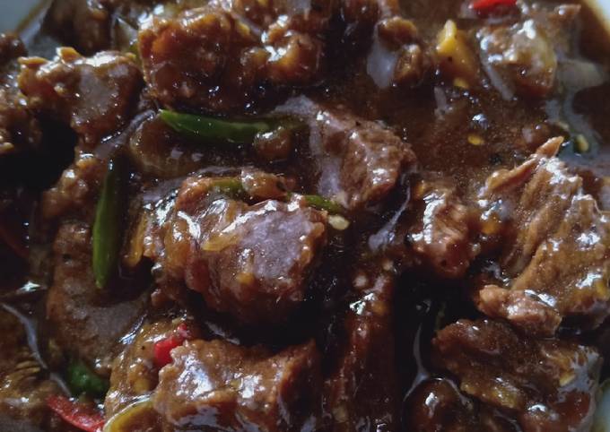 Daging sapi lada hitam