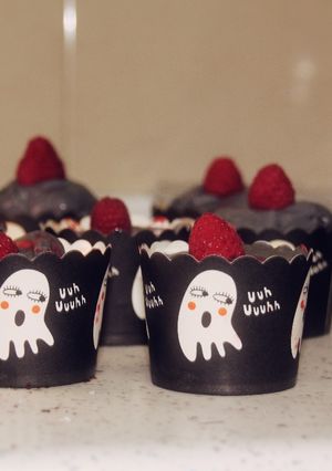 Una foto de Magdalenas veganas de Halloween