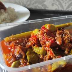 A picture of Sambal Baby Cumi.