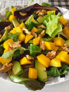 Una foto de Ensalada de colores