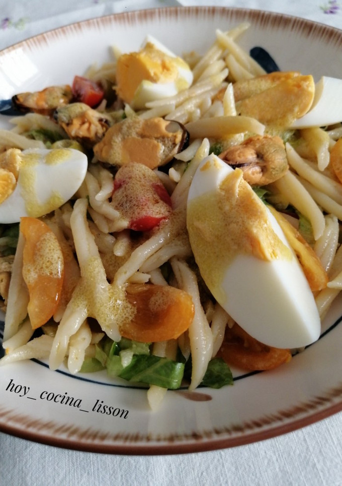 Una foto de Ensalada de caserecce y mejillones