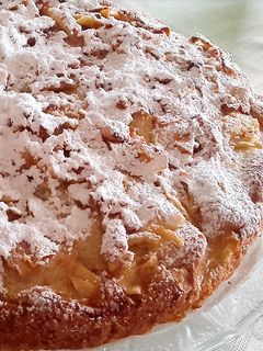 Una foto de Tarta de manzanas y yogurt 🍎