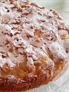 Una foto de Tarta de manzanas y yogurt 🍎