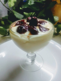 Una foto de Mousse de chocolate blanco fácil y deliciosa