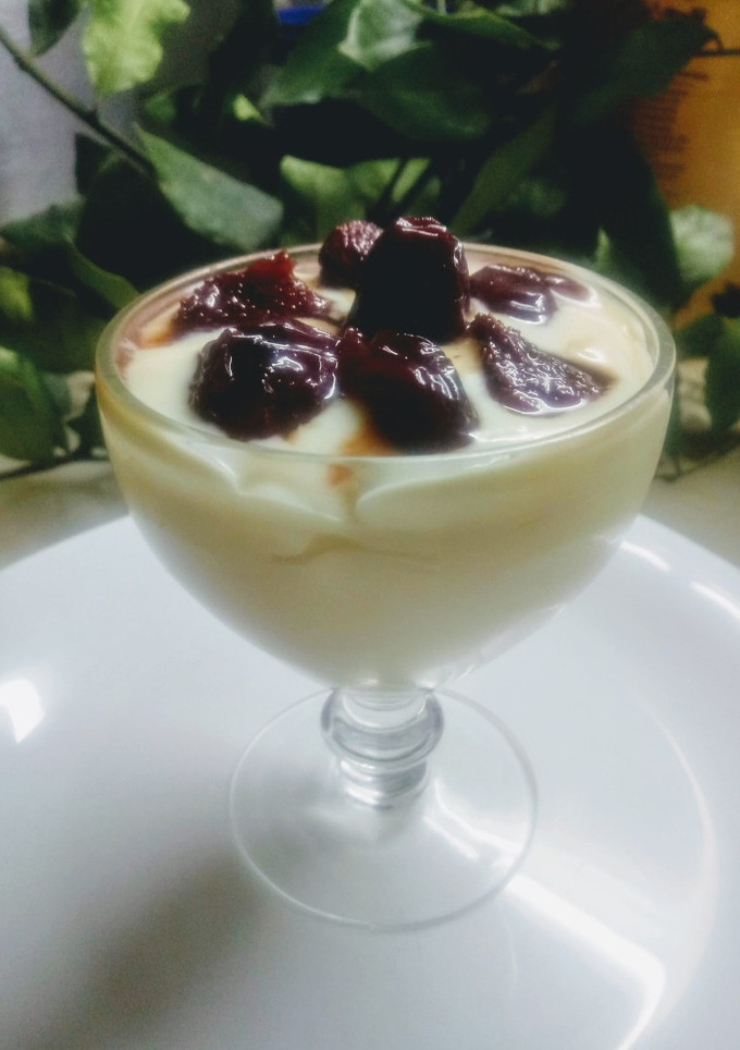 Una foto de Mousse de chocolate blanco fácil y deliciosa