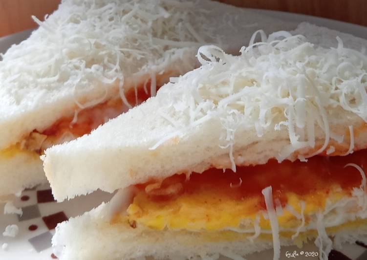Bagaimana Membuat Sandwich Telur Ceplok Anti Gagal