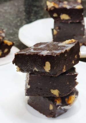 A picture of 3 Ingredients Eggless Chocolate Fudge !!.
