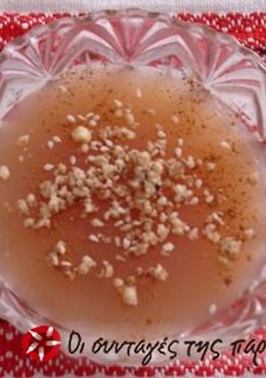 A picture of Moustalevria with semolina.