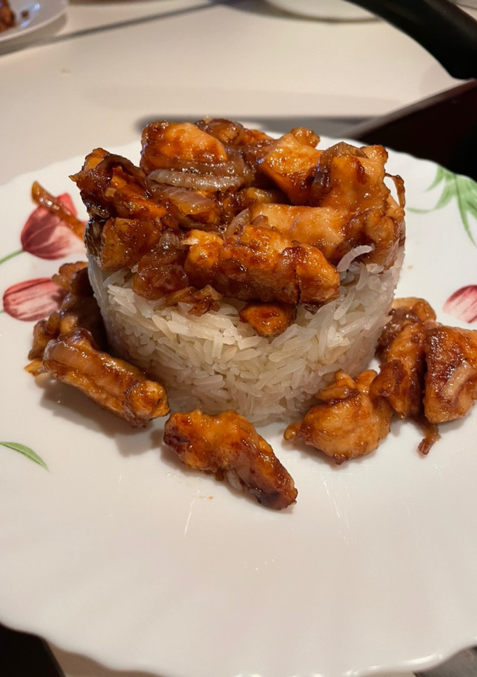 Una foto de Pollo teriyaki