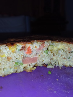 Una foto de Tortilla de arroz integral y vegetales