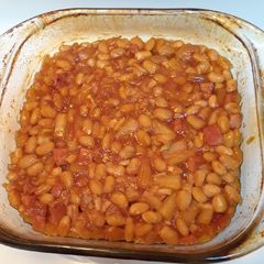 A picture of Hawaiian Baked Beans.