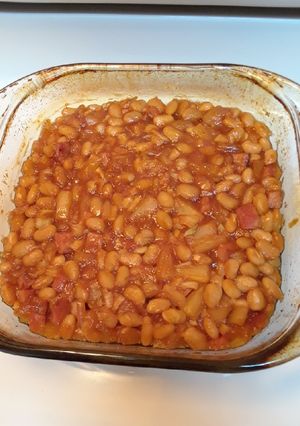 A picture of Hawaiian Baked Beans.