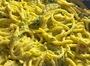 Foto di Pasta con Zucchine e Crema di Zafferano