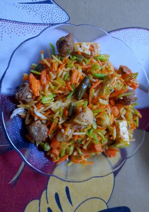 A picture of Vegetable Pulao.