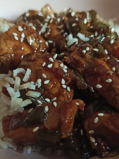 Una foto de Pollo teriyaki