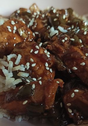 Una foto de Pollo teriyaki