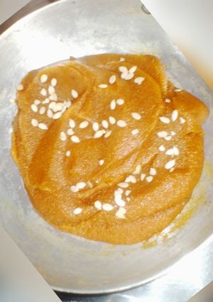 A picture of Gram flour & Samolina Halwa.