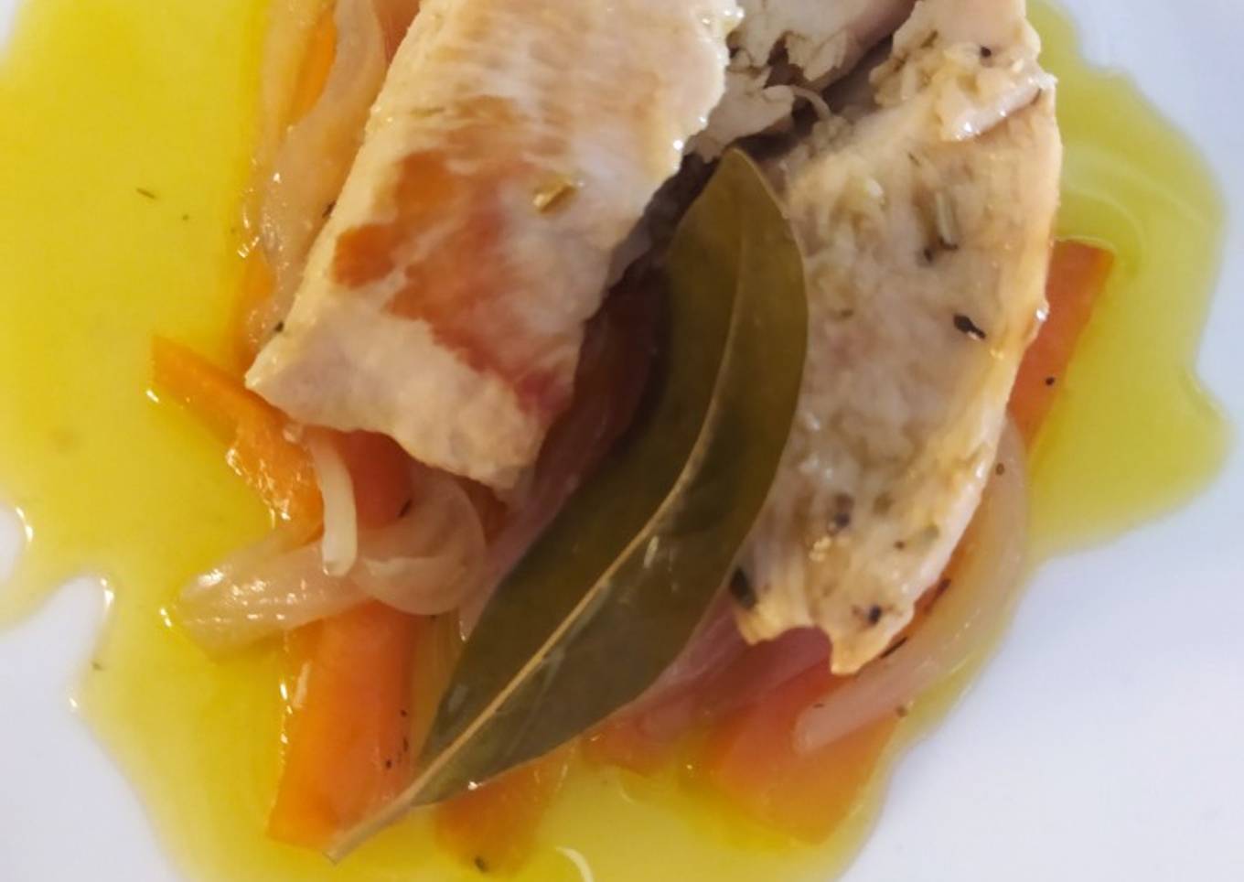 Pechuga de pollo escabechada