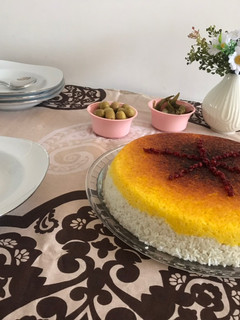 عکسی از دستور ته چین مرغ ریش ریش شده