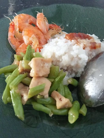 Cara Gampang Membuat Resep Udang goreng, tumis buncis tahu, sambel terasi yang Lezat Anti Ribet, Uenak Banget