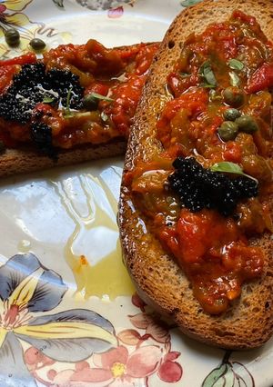 Une photo de 🥣Sauce aux 🍅🌶️poivrons🫑🧄