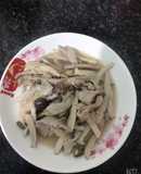 Nấm đùi gà xào thịt