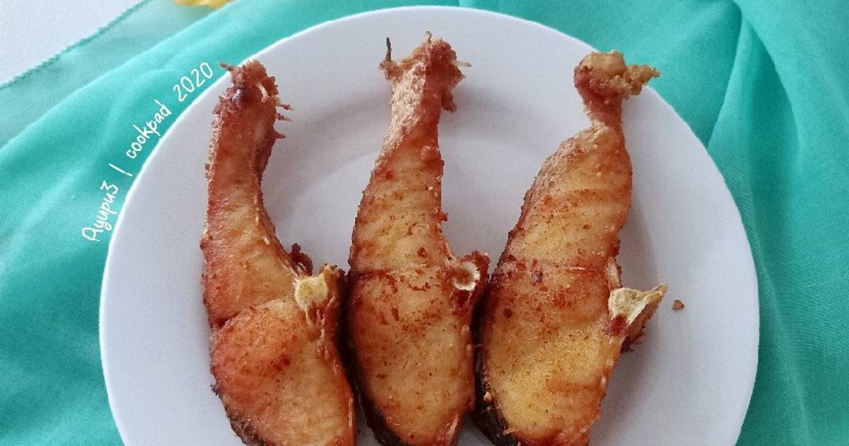 Resep Ikan Toman Goreng Gurih Oleh Ayu Putri Irianto Cookpad