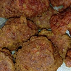 A picture of Besan pakode.