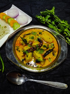 રસિયા મુઠીયા (Rasiya Muthiya Recipe In Gujarati) રેસીપી મુખ્ય ફોટો