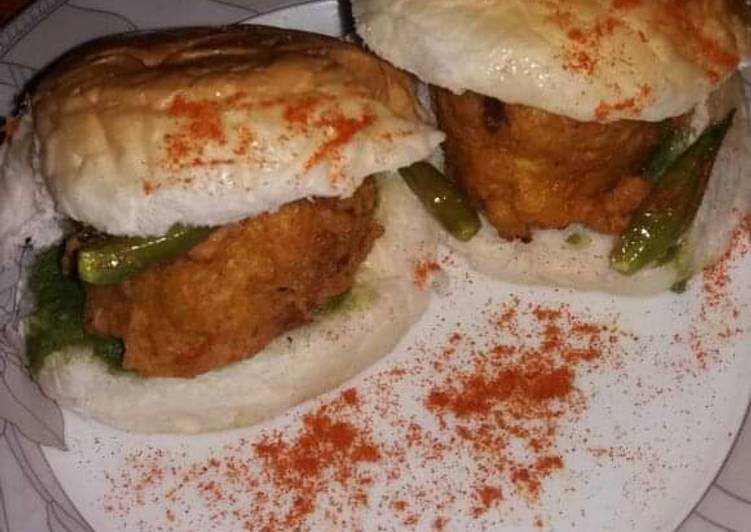 Easiest Way to Make Perfect Vada Pav🌈🌈🍞🍞💁   #KokabandCookpad