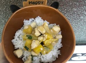 Hình của món Ức gà rim dứa.