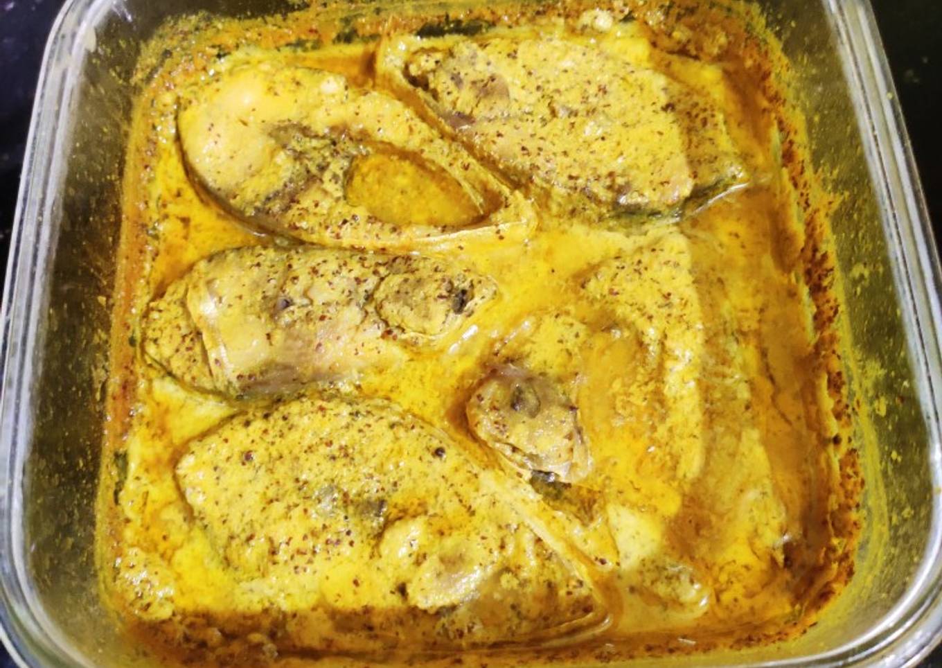 Bhapa Hilsa / steamed Hilsa fish