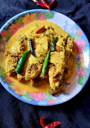 বাটা মাছের সর্ষে - পোস্ত দিয়ে(bata macher sorse - posto diye recipe in Bengali) রেসিপির প্রধান ছবি