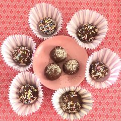 A picture of Choco balls.