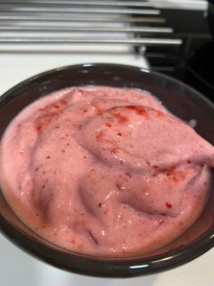 Una foto de Helado de fresa saludable (mambo)
