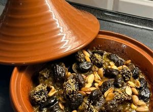 Une photo de Tajine agneau et pruneaux 🇲🇦