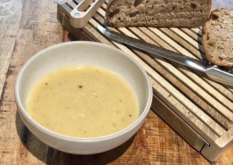 Step-by-Step Guide to Prepare Award-winning Cerlariac &amp; Apple Soup