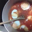 Huevos cocidos con pisto