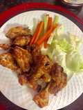 Alitas de pollo horneadas crujientes con salsa BBQ