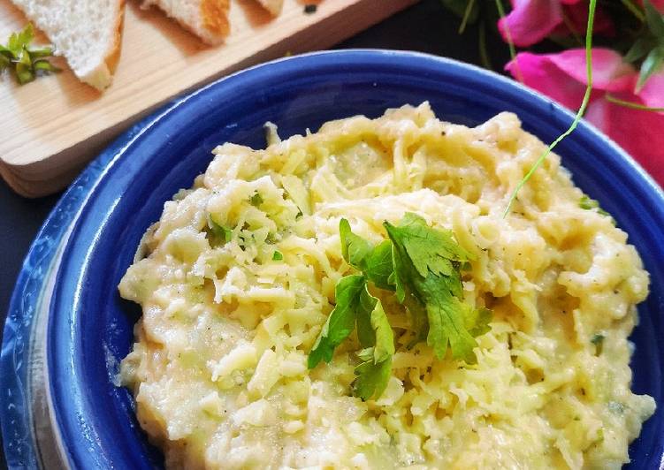 Simple Way to Make Quick Cheesey Mashed potatoes