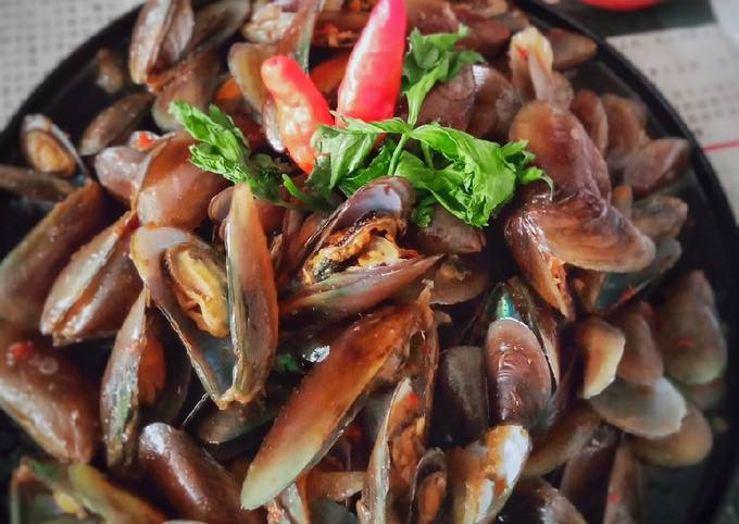 Kerang Hijau Saos Padang