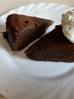 Una foto de Brownie de chocolate microondas