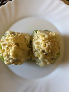 Una foto de 213. Kiwis rellenos (postre)