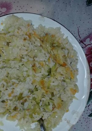 A picture of Mixed rice and cabbage.
