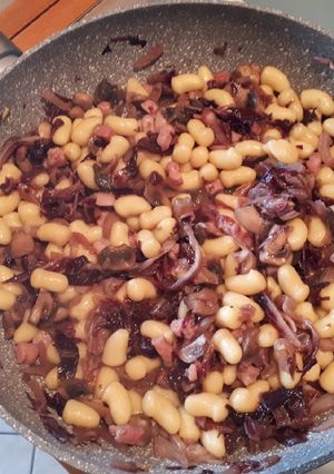 Foto di Gnocchetti con radicchio rosso, pancetta e funghi