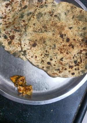 A picture of Aloo Paratha.